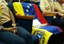 Esas sillas vacías por Carolina Jaimes Branger