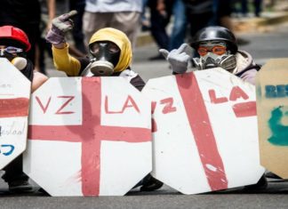 Calles sangran por el sueño de la juventud