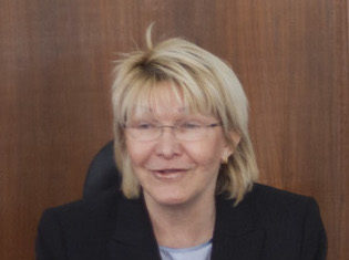 @lortegadiaz saco del baúl las anomalías, por Robert Alvarado