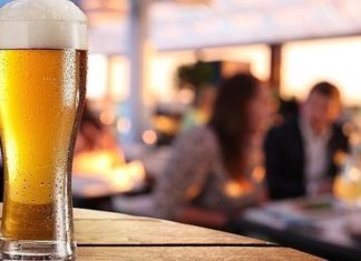 El increíble viaje de la cerveza: desde Mesopotamia hasta la Luna