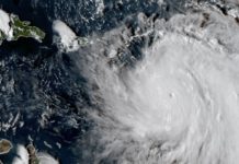 Huracán María pone en alerta a EEUU