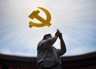 China bloquea WhatsApp antes del congreso del Partido Comunista