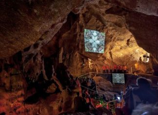 Gong, sonidos y danzas en la cueva