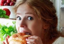 ¿Por qué a veces nos entra un voraz apetito por la noche?
