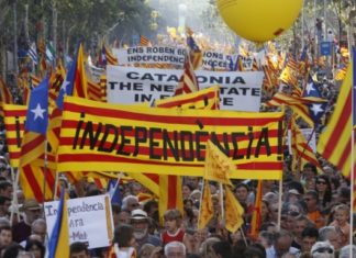 España encarcela a dos líderes independentistas de Cataluña por sedición