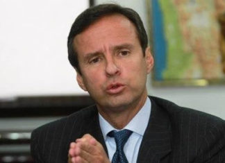 #CorruptosAcorralados Ex Presidente Tuto Quiroga pide congelar las cuentas de chavistas en España y Latinoamérica