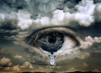 El hacedor de lágrimas Por Tamara Suju Roa @TAMARA_SUJU