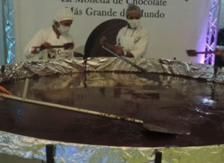 Mosaico de chocolate más grande del mundo tendrá 1.700 barras