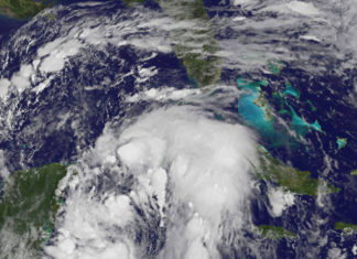 Huracán Nate se fortalece tras dejar varios muertos en Centroamérica