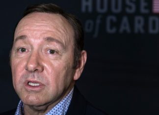 “Me desperté con Kevin Spacey sobre mí”: una nueva denuncia por abuso sexual compromete al actor de Hollywood