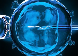 Una mujer da a luz a un bebé a partir de un embrión congelado hace 25 años