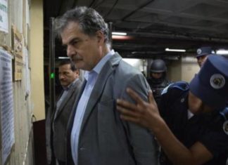Detienen al presidente de Oxfam Internacional Juan Alberto Fuentes en Guatemala por corrupción