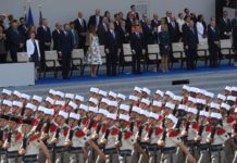 Trump ordena un gran desfile militar para emular a Macron