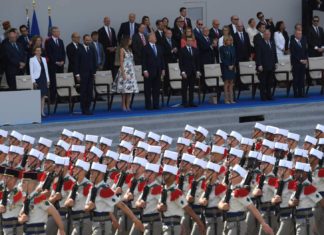 Trump ordena un gran desfile militar para emular a Macron