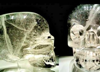La leyenda de las 13 calaveras de cristal