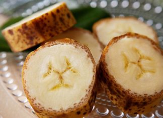 La tecnología reinventa la fruta para crear plátanos de piel comestible o hacer envases con tomates