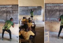 El profesor de Ghana que enseña informática en una pizarra y sin computador