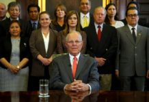 Pedro Pablo Kuczynski renunció a la presidencia de Perú