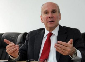 Diplomático venezolano es nombrado como uno de los asesores de Pompeo