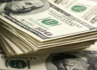 Usuarios estafados: Denuncian bloqueo de dólares de ahorristas venezolanos