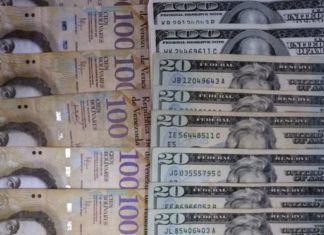 Venezuela: la profunda brecha entre los que tienen dólares y los que no