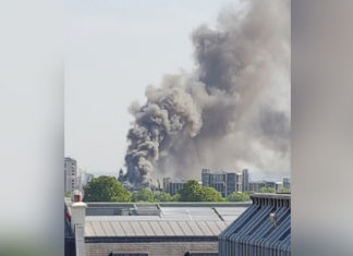 Humo negro sobre Londres por un gran incendio cerca de Hyde Park (VIDEOS)