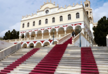 Tinos, la milagrosa isla “hecha a mano”