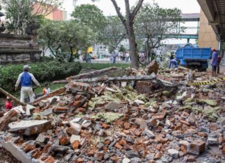 “El paraíso de repente se convierte en algo negro, en una trampa”